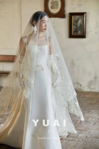 Hibiscus Under the Moonlight – Yu Ai Handmade Wedding Dress